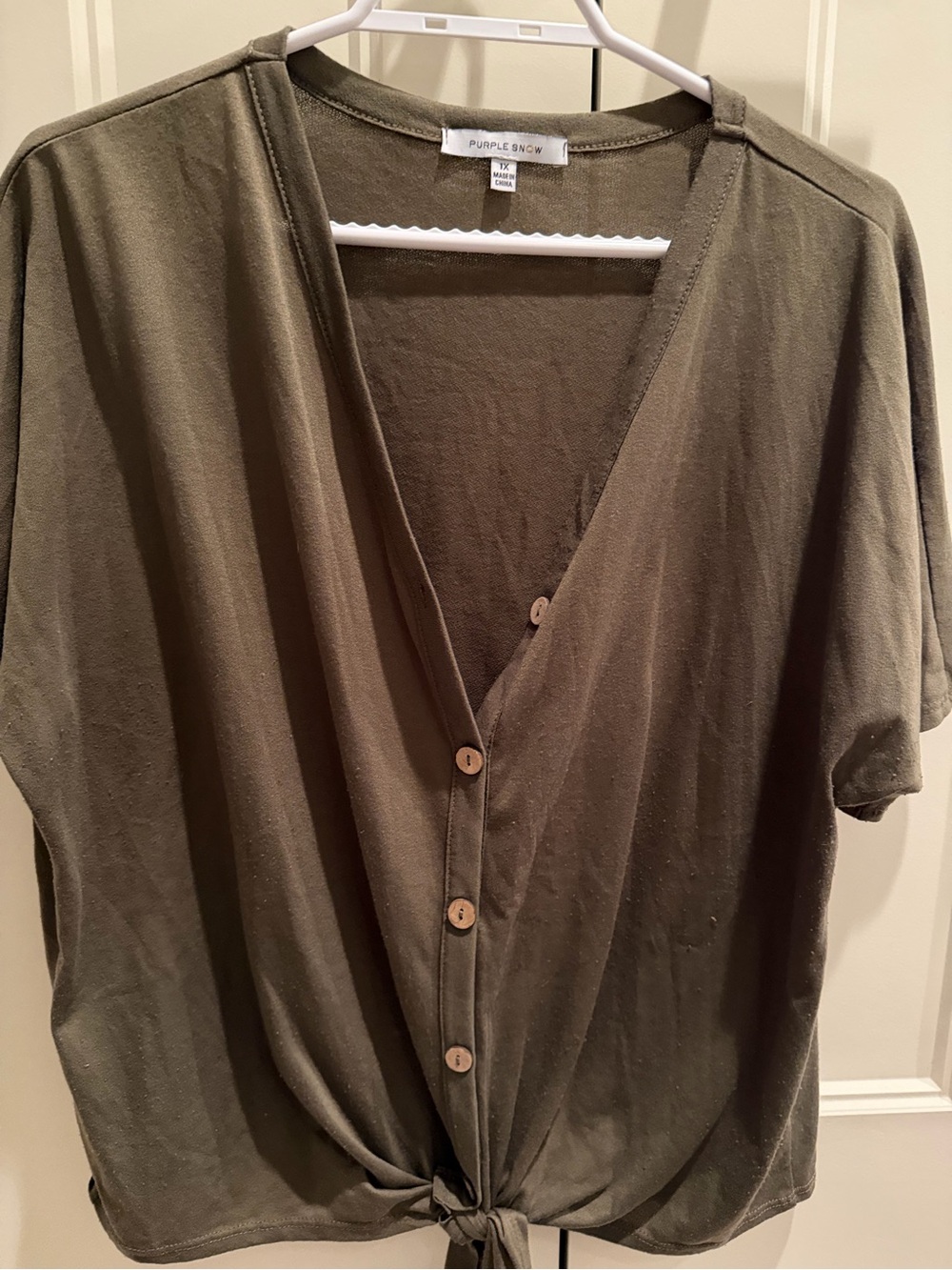 Purple Snow Olive Short-Sleeve Button-Front Tie-Hem Shirt